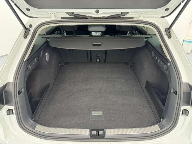 Volkswagen Passat ELEGANCE 2.0 TDI 150 CV DSG *FARI PERF+NAVI* PROMO