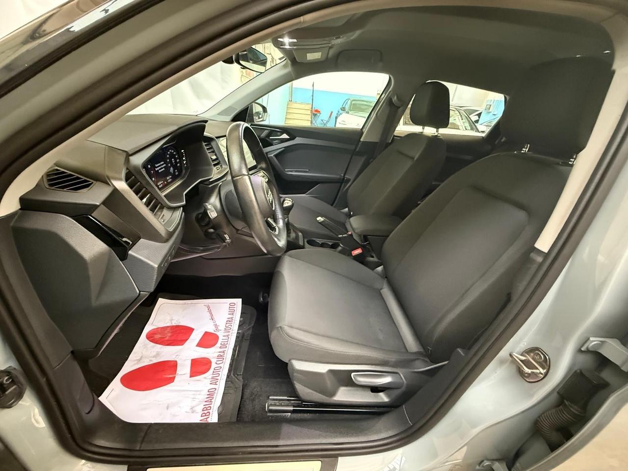 Audi A1 citycarver 30 TFSI Identity Contrast