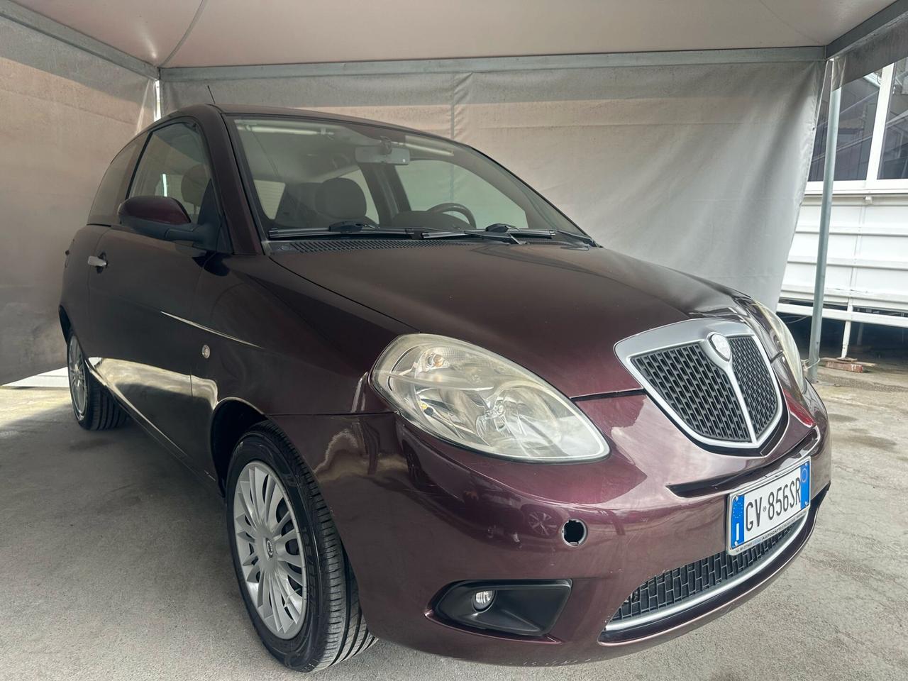 Lancia Ypsilon 1.4 Platino Ecochic GPL