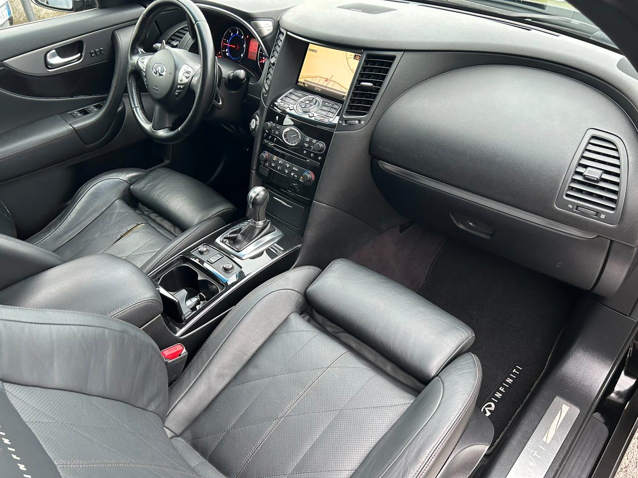 INFINITI FX 3.0DS V6 238CV AWD auto Premium - EXPORT