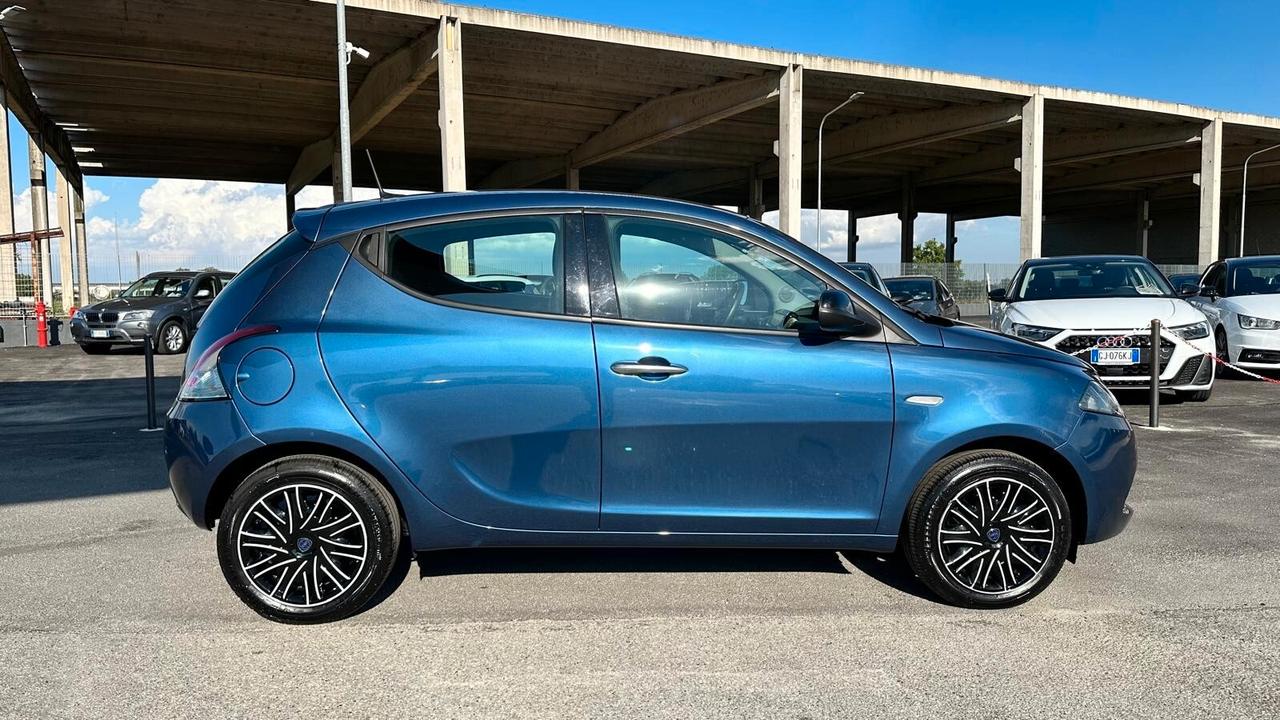 Lancia Ypsilon 1.0 5 porte KM CERTIFICATI UNICO PROPRIETARIO