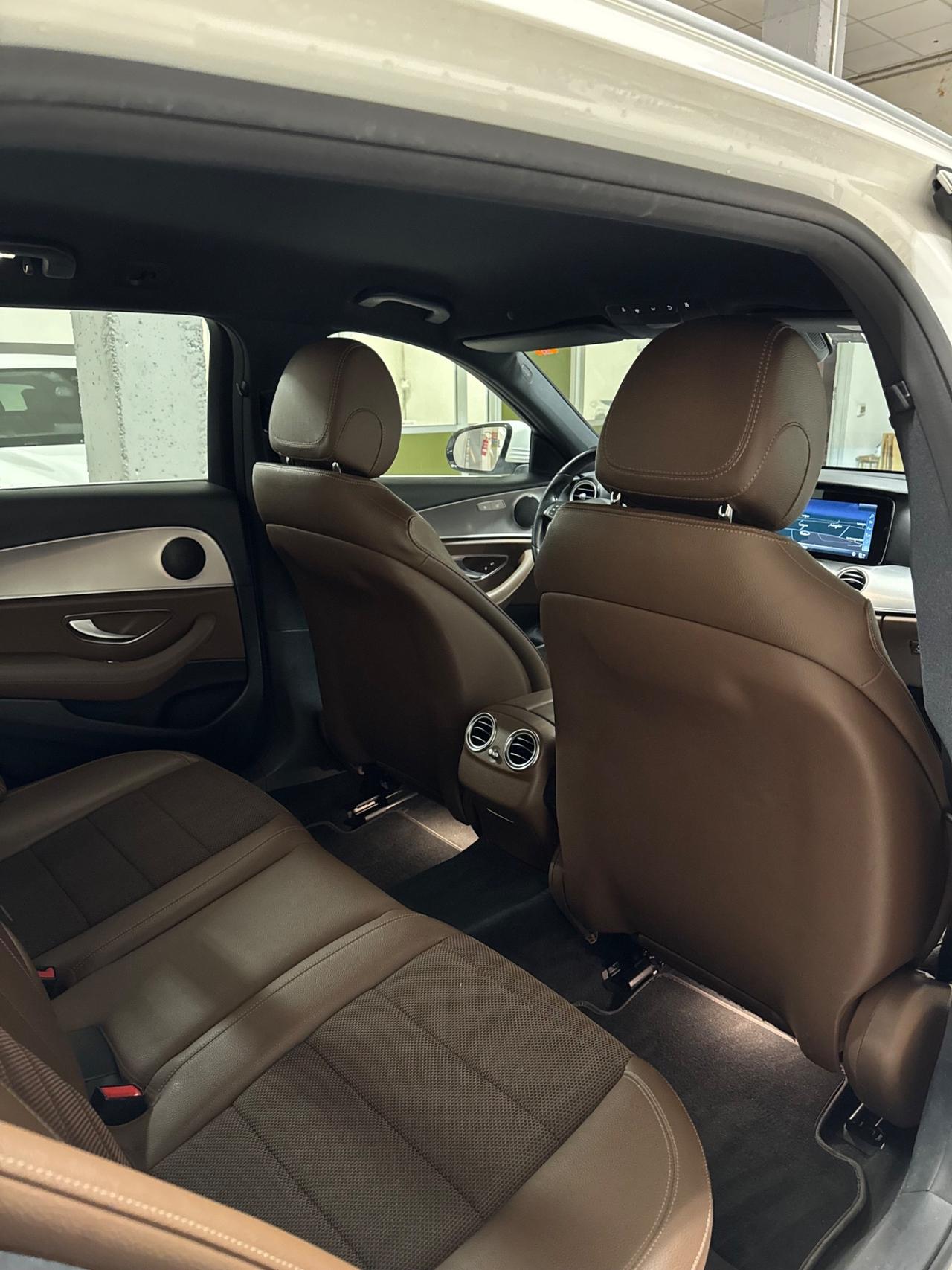 Mercedes-benz E 220 d Auto Premium Plus