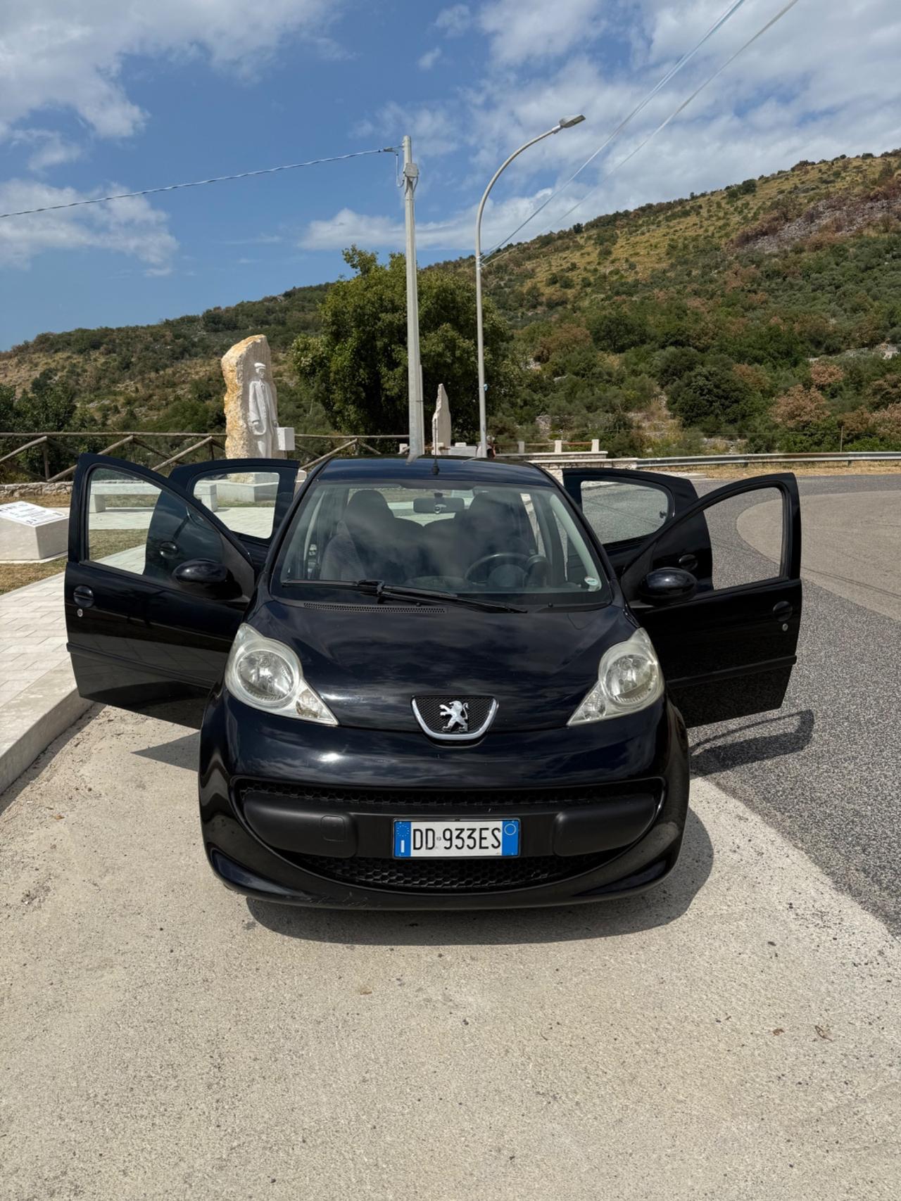 Peugeot 107 1.0 68CV 5p. Sweet Years ok neop.