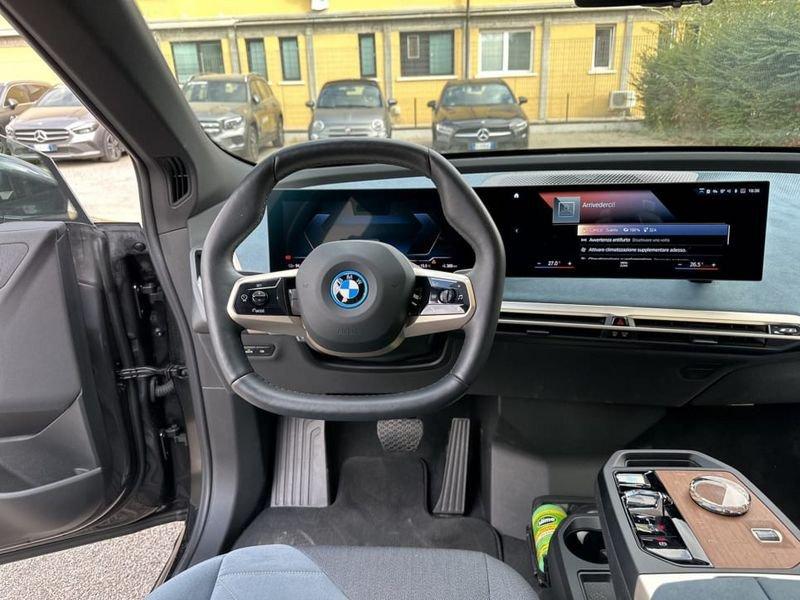 BMW iX XDRIVE40