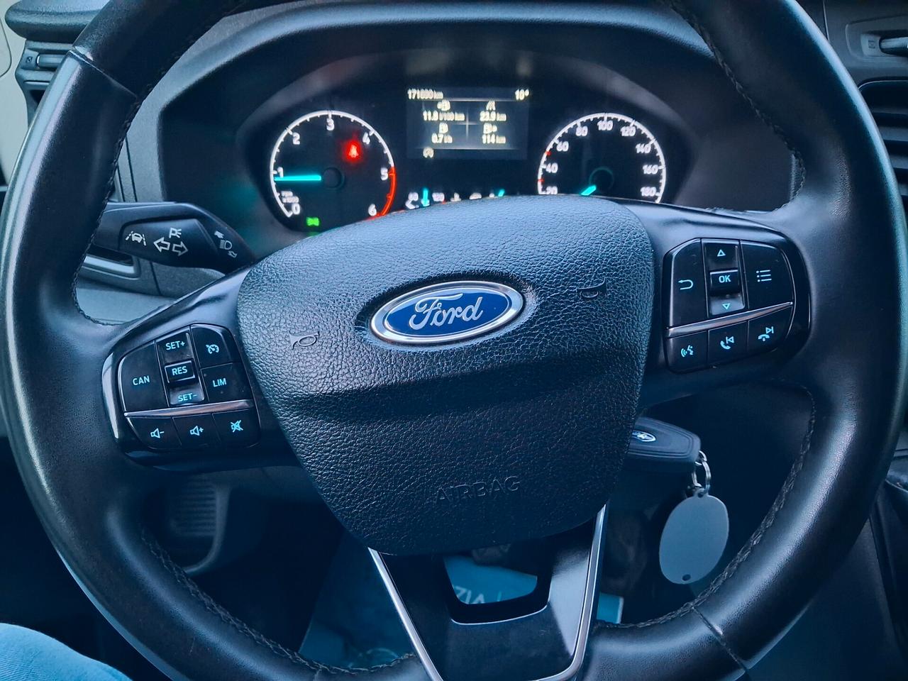 Ford transit passo lungo tetto alto iva esposta