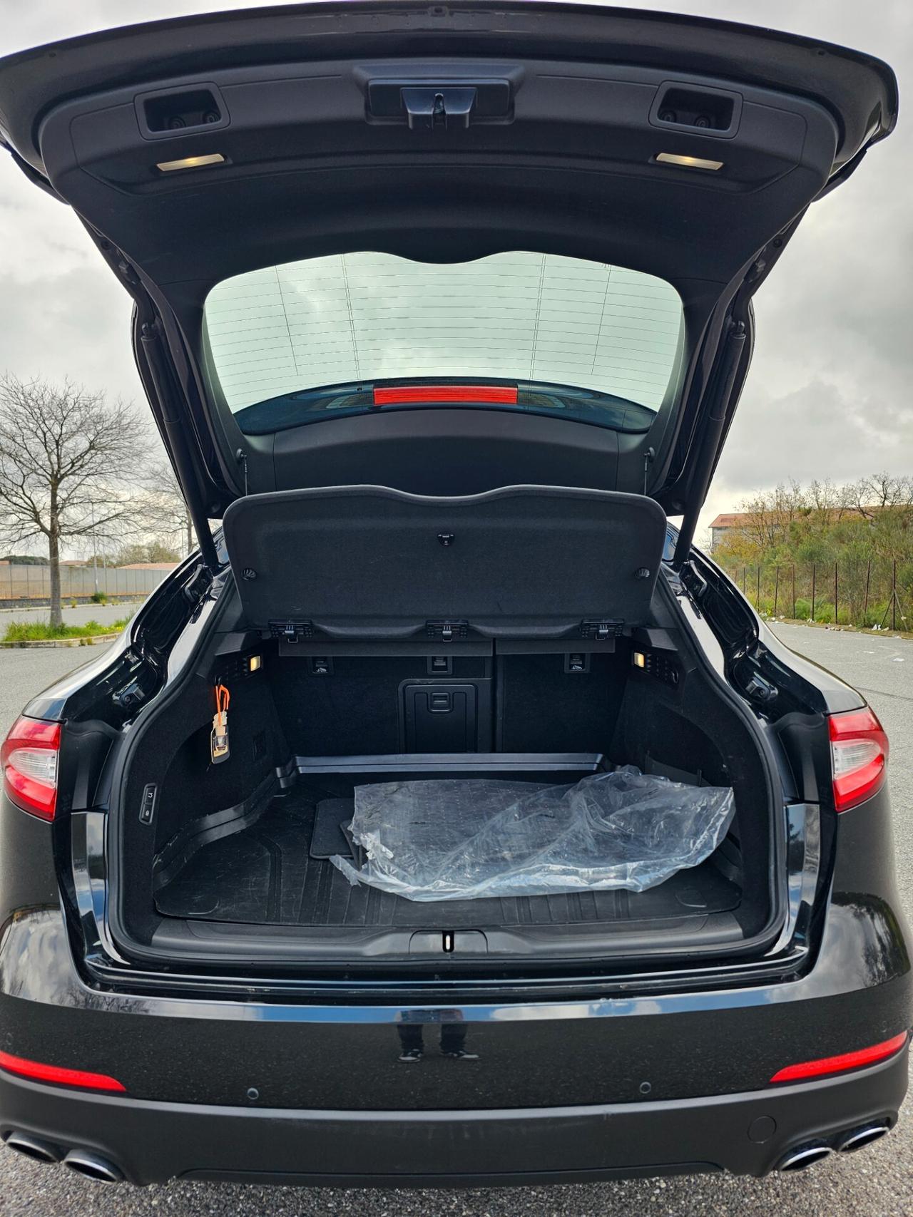 Maserati Levante Gransport 250cv no superbollo tetto apribile