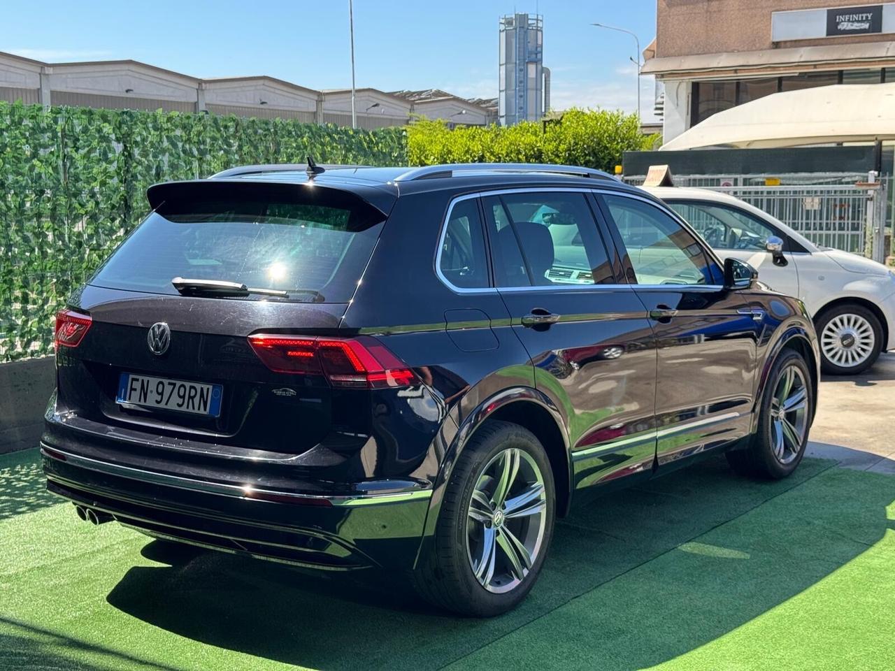 Volkswagen Tiguan 1.6 TDI R-LINE BlueMotion Technology