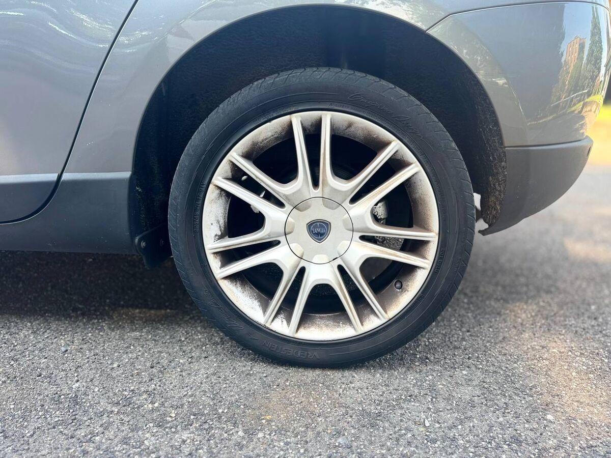 Lancia Delta 2.0 mjt Platino 165cv dpf