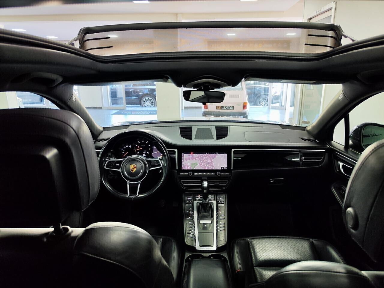 Porsche Macan 2.0 245cv Tetto Led
