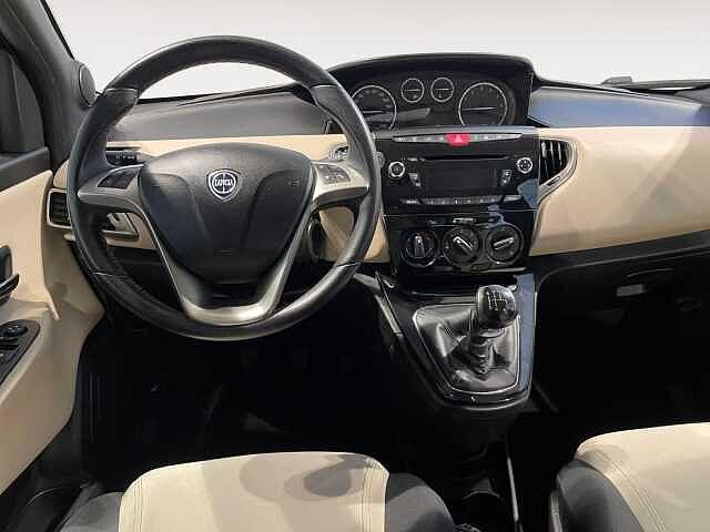 Lancia Ypsilon 1.2 69CV Ecochic 30th bombola nuova - GPL X NEOPATENTATI