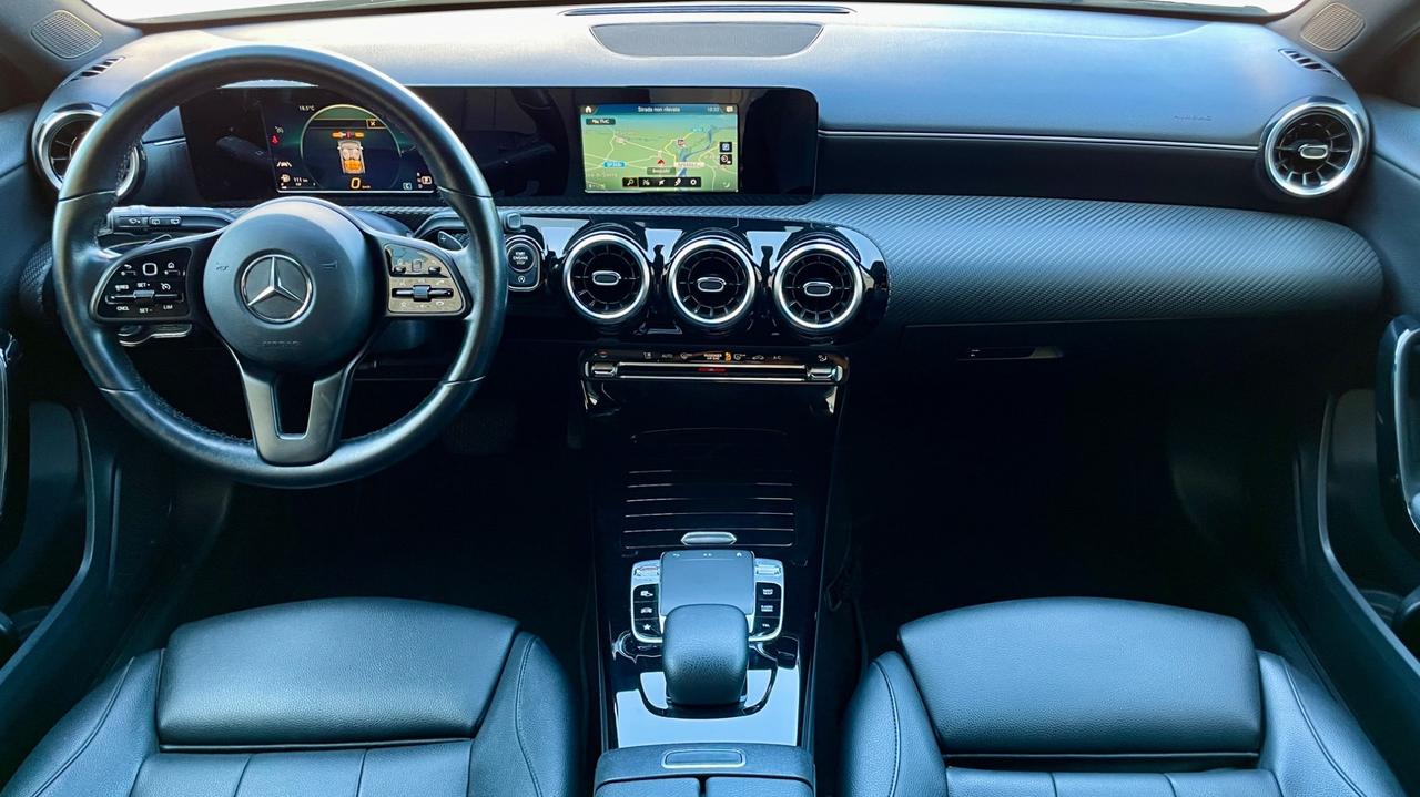 MERCEDES-BENZ CLASSE A180 1.5 116CV - FULL LED, PELLE, NEOPATENTATI