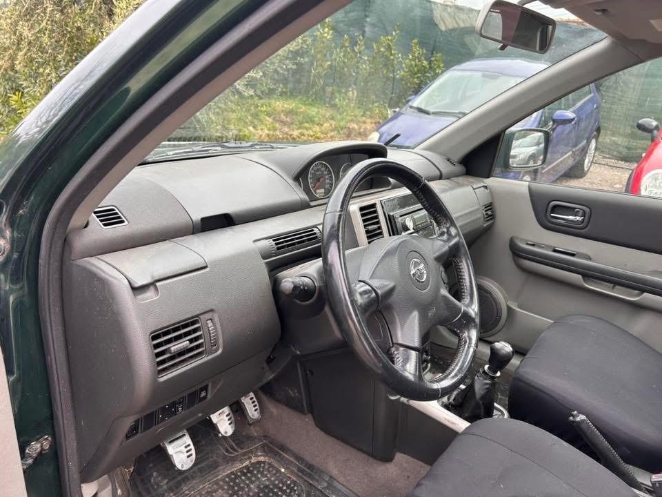 Nissan X-Trail 2.2 dCi Elegance
