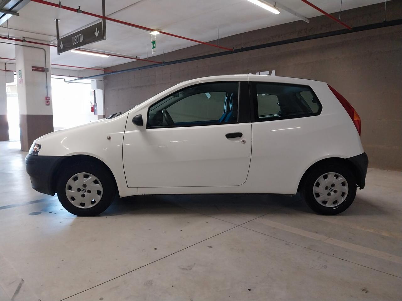 Fiat Punto 1.2i cat 3 porte ELX - ok neopatentati