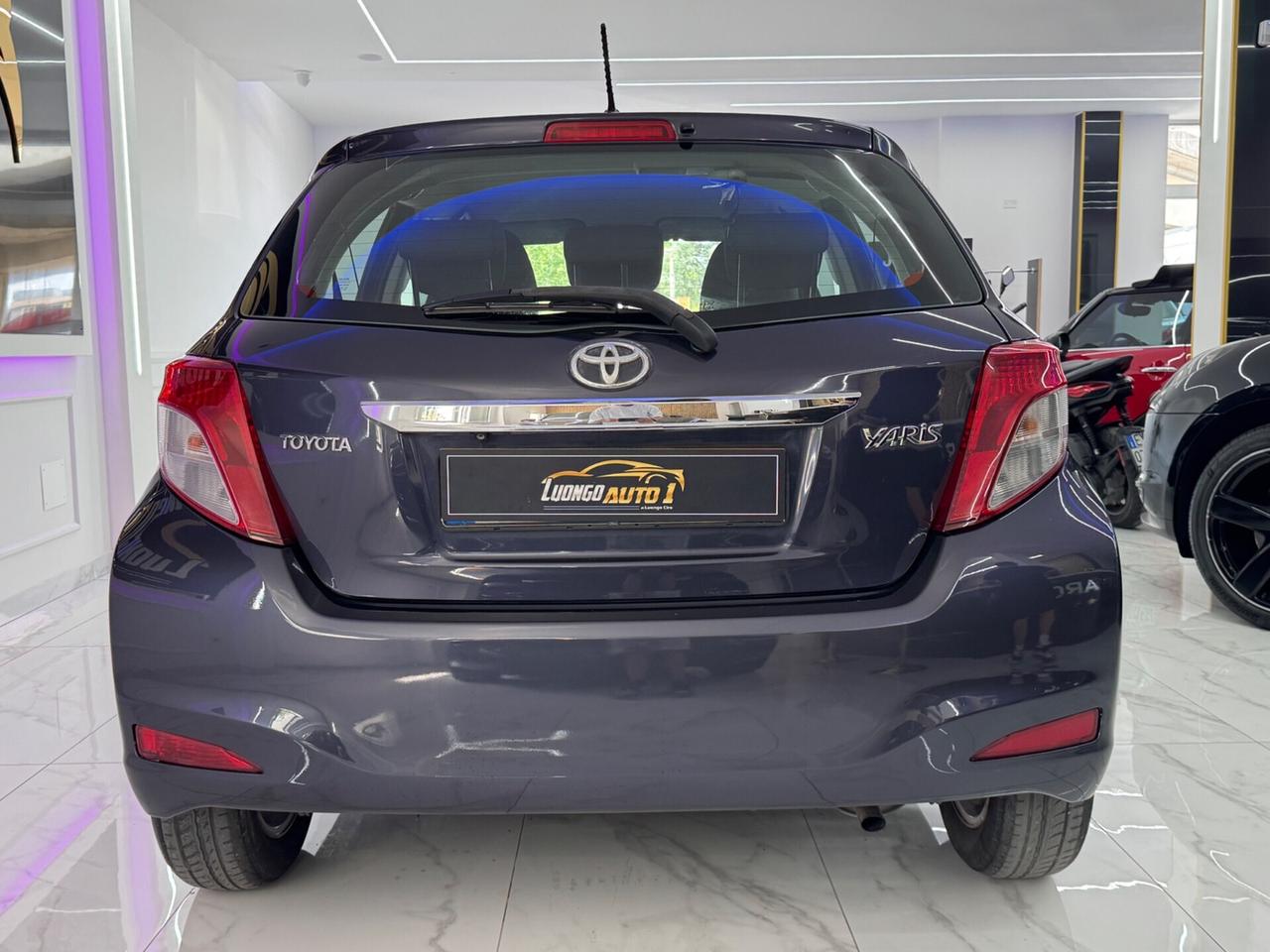 Toyota Yaris 1.0 Lounge Full Opt