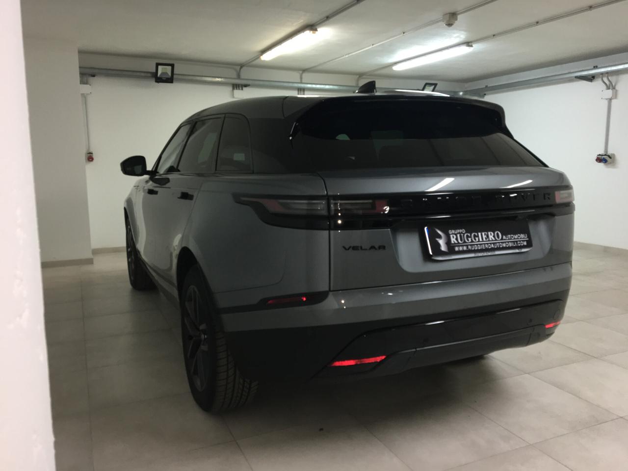 Land Rover Range Rover Velar Range Rover Velar 2.0D I4 204 CV S - Listino €. 82.160,00 Tan 2,95% Prezzo Promo €. 73.500,00 Km 0 Anticipo €. 14.500,00 N. 48 Rate da €. 605,14 e Maxirata da €. 37.200,00 Tan 2,95% Taeg 3,36%