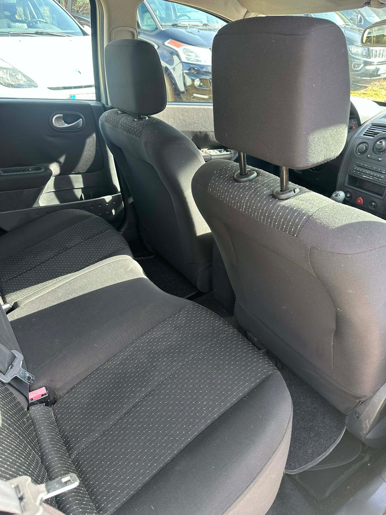 Renault MÈGANE DYNAMIQUE FULLOPT UNICOPROP