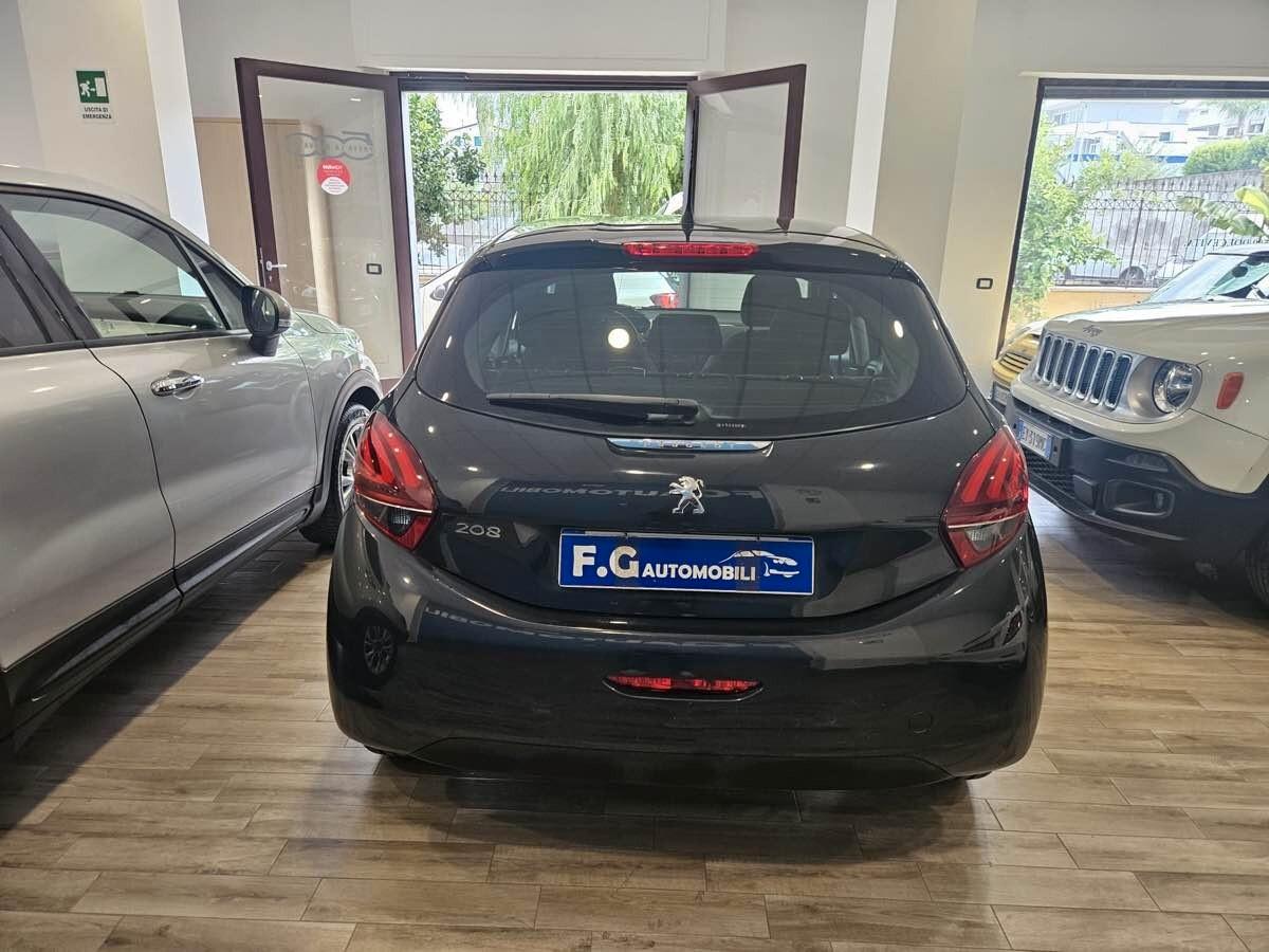 Peugeot 208 PureTech 82 5 porte Allure