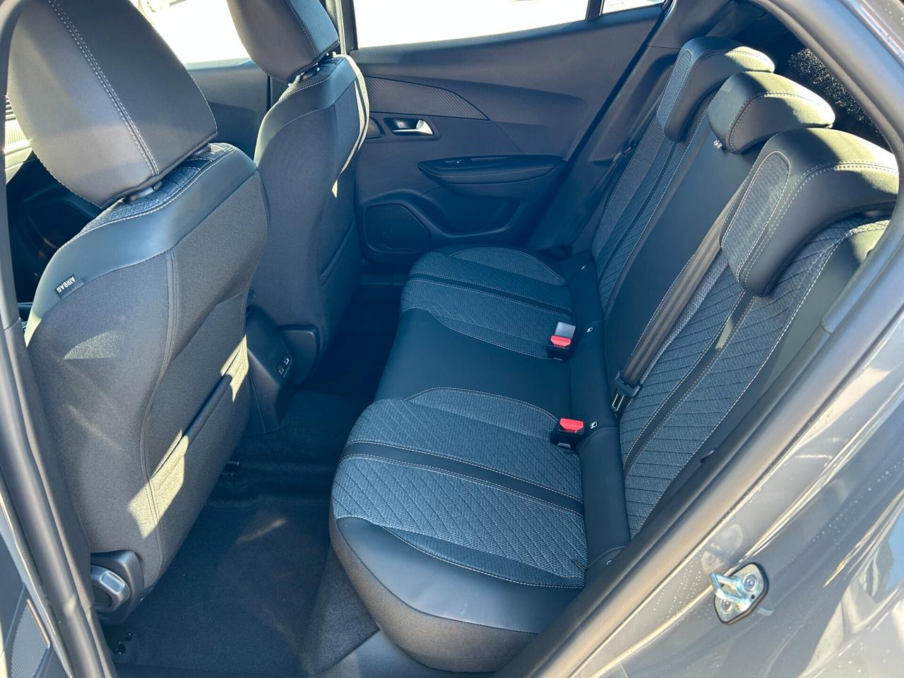 Peugeot 2008 PureTech 100 S&S Allure