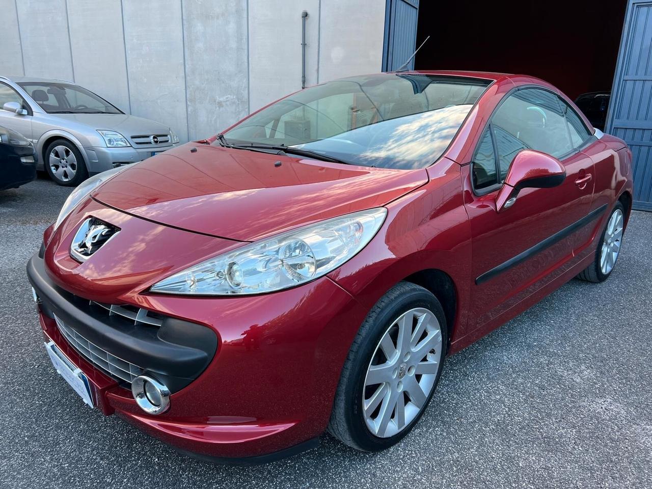 Peugeot 207 1.6 VTi 120CV CC Féline