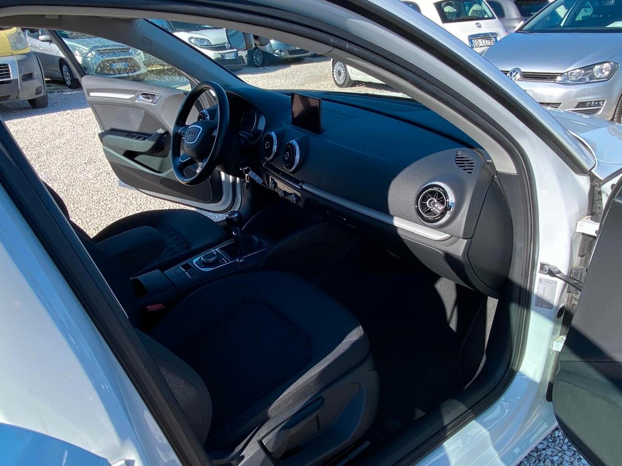 Audi A3 SPB 1.6 TDI clean diesel Business