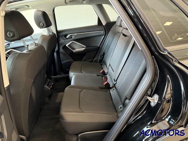 AUDI Q3 40 TDI quattro S tronic Business Advanced