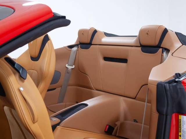 Ferrari Roma Spider