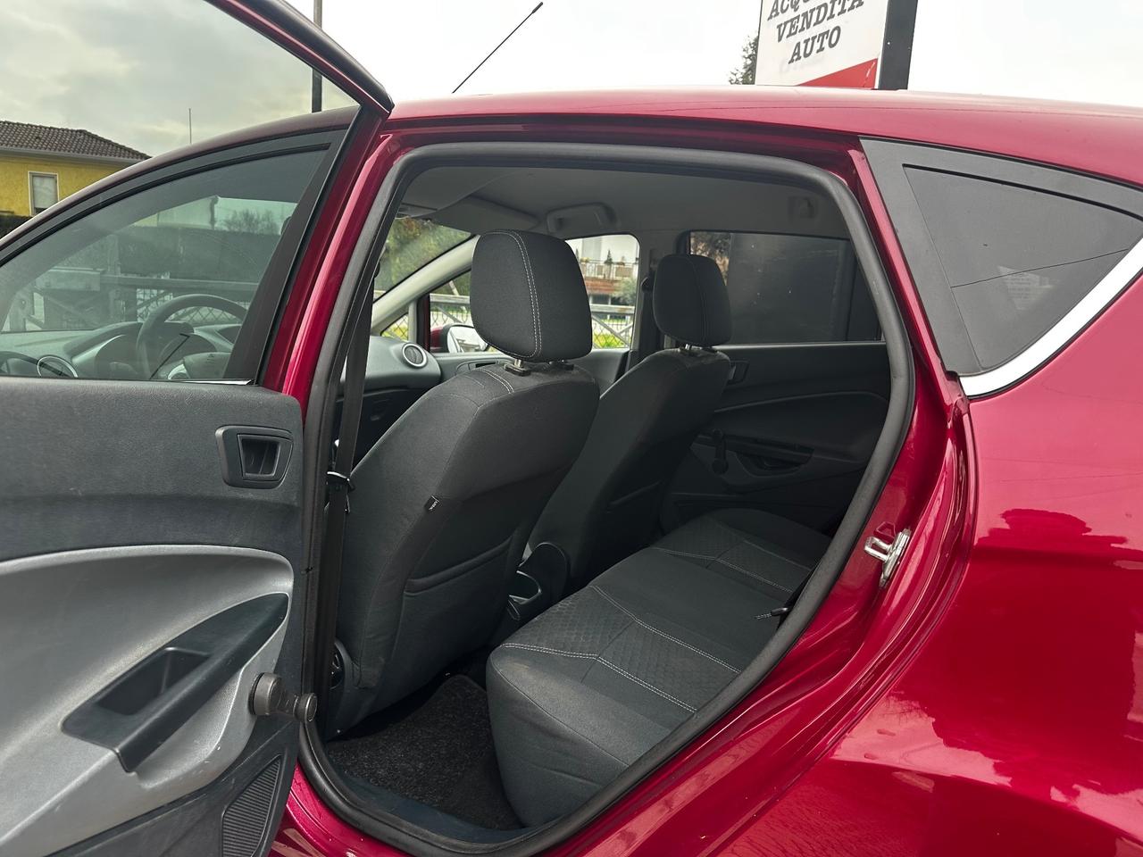 Ford Fiesta 1.4 5 porte Bz.- GPL Titanium