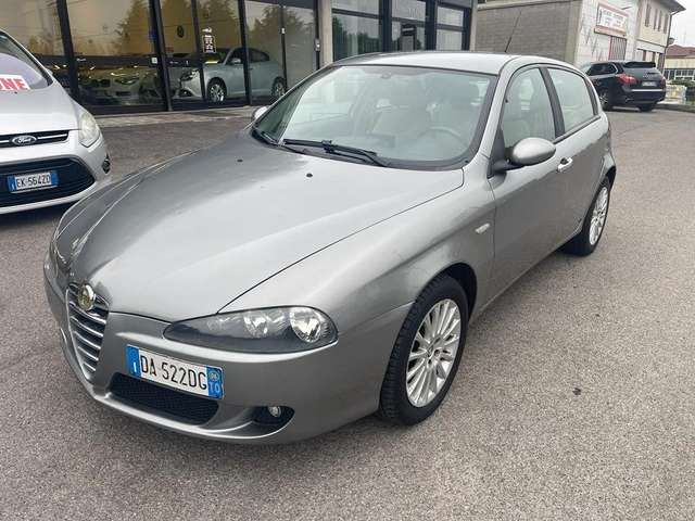 Alfa Romeo 147 5p 1.6 ts 16v Distinctive 120cv BENZINA/GPL