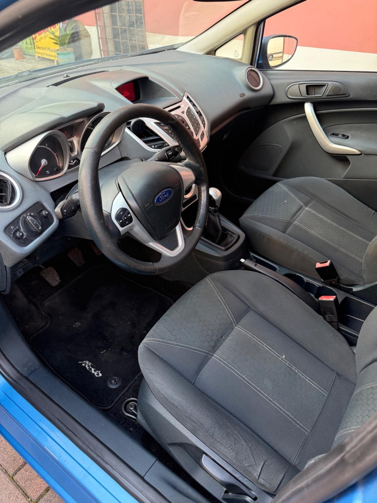 Ford Fiesta 1.4 TDCi 5p. Ghia