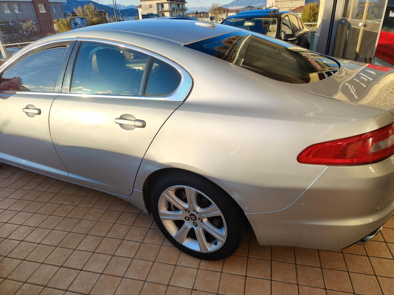 Jaguar XF 3.0 D V6 Luxury