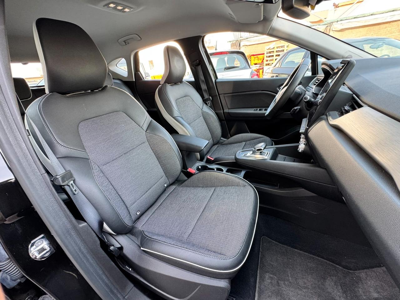 Renault Captur 1.6 Plug-in Hybrid E-Tech 160 CV Intens