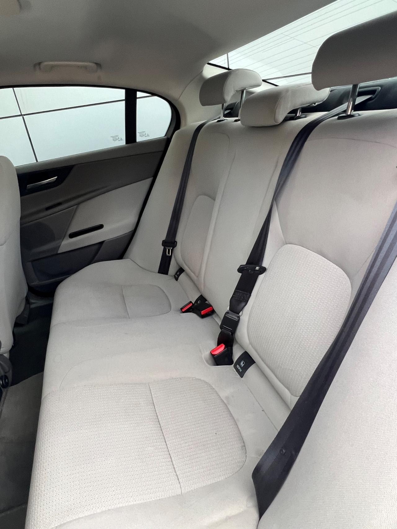 Jaguar XE 2.0d i4 Prestige 163cv auto