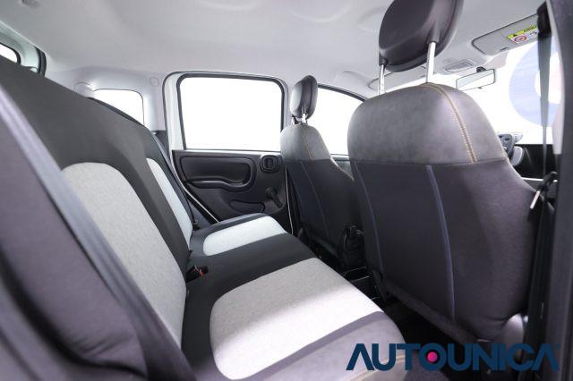 FIAT Panda 1.0 FIREFLY S&S HYBRID CITY CROSS NEOPATENTATI