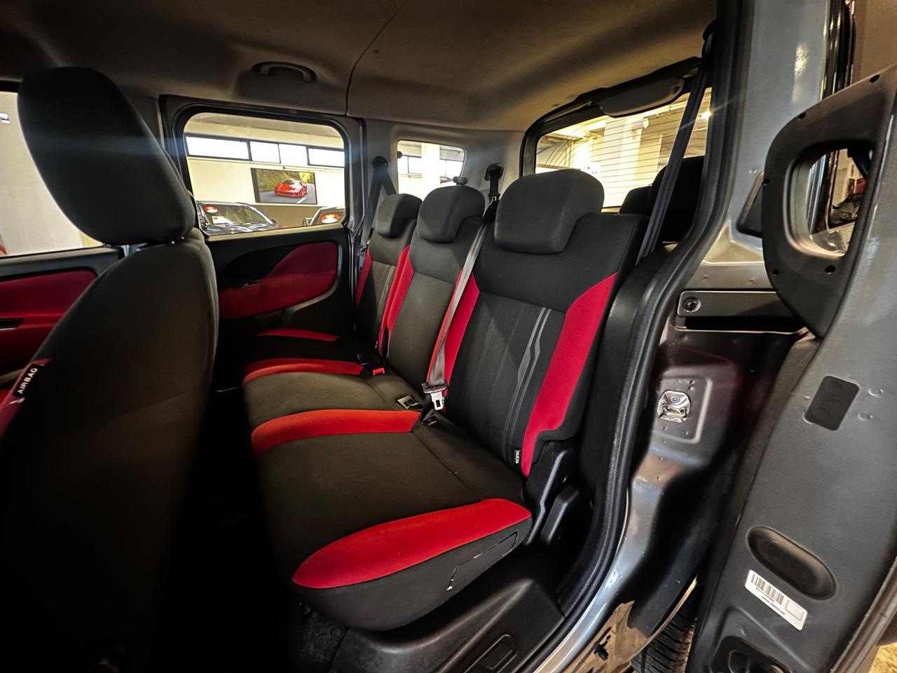 Fiat Doblò 1.6 MJT 7P 120CV Lounge 06/2017 Euro 6B