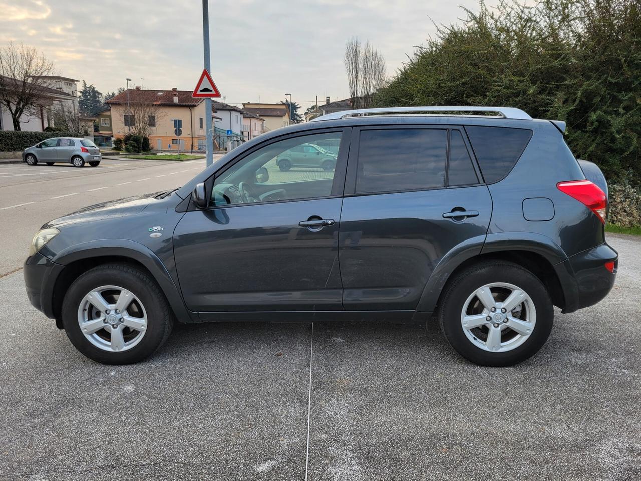 Toyota RAV4 2.2 D-4D 177 CV Luxury