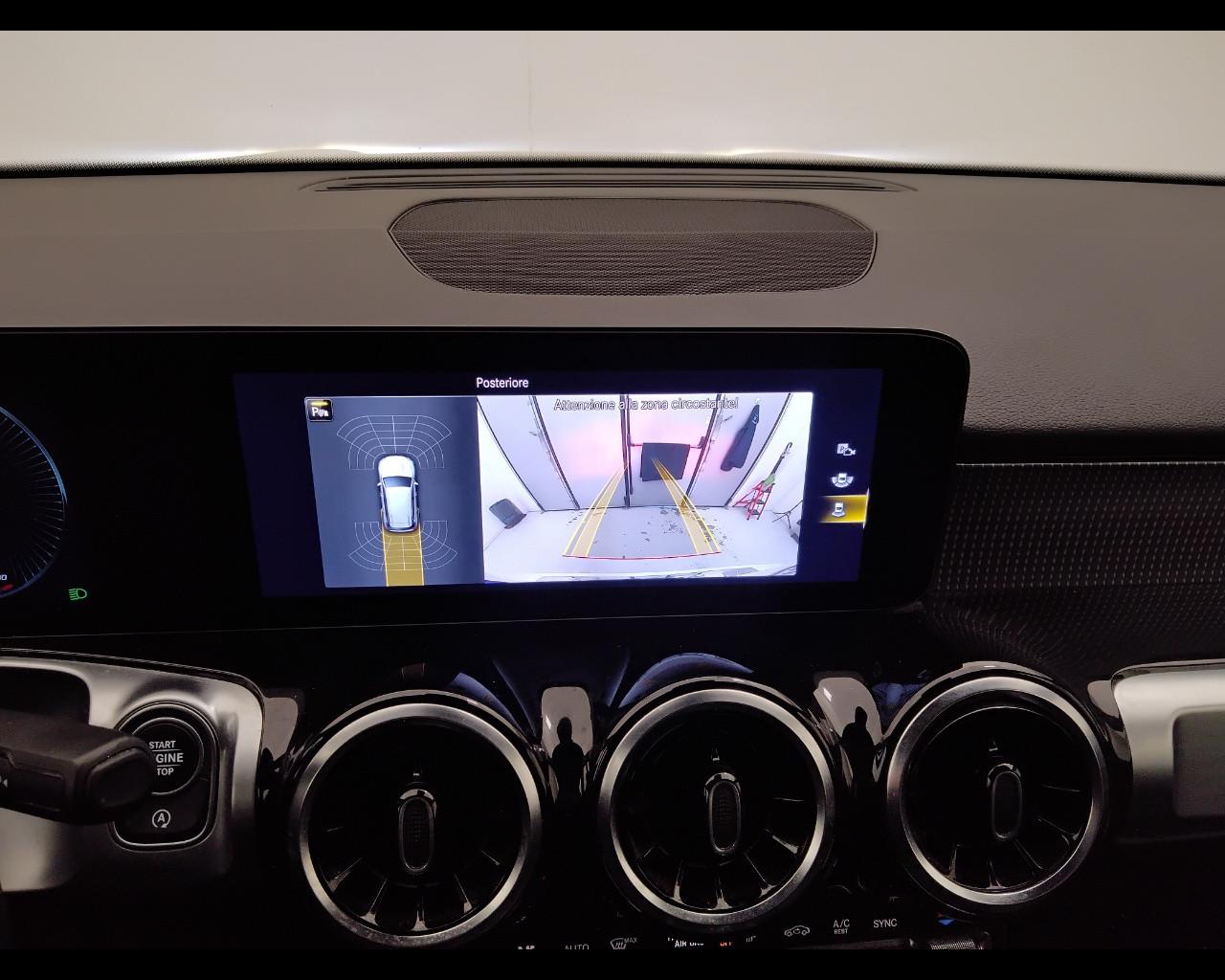 Mercedes-Benz GLB - X247 2019 - GLB 200 d Sport Plus auto