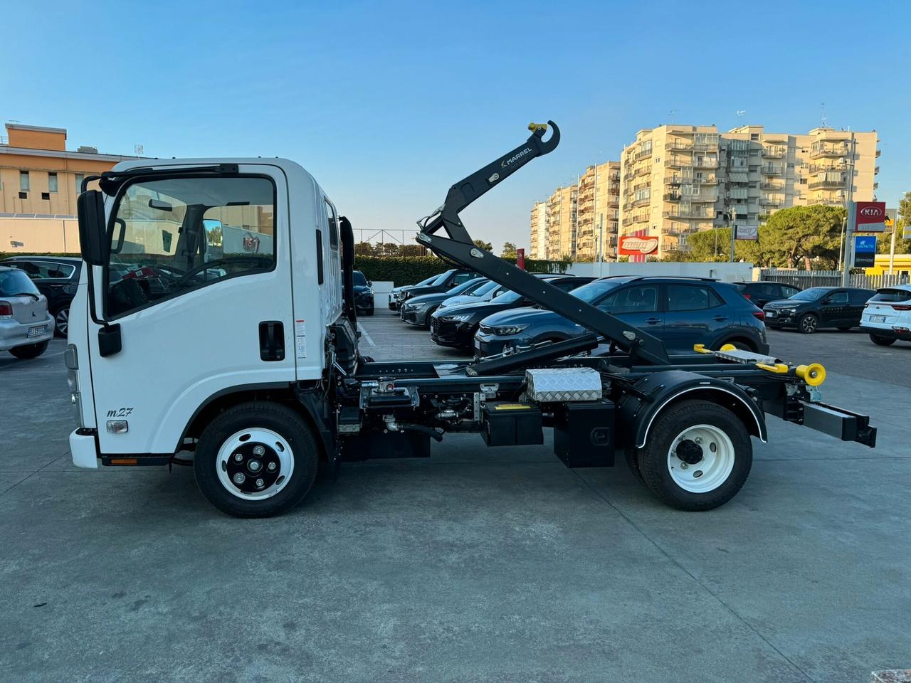 ISUZU M27 3.0 150CV CON BRACCIO SCARRABILE DA 30Q PRONTA CONSEGNA