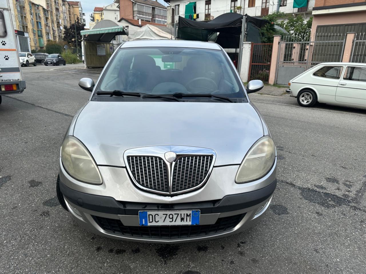 Lancia Ypsilon 1.2 Argento pochi km