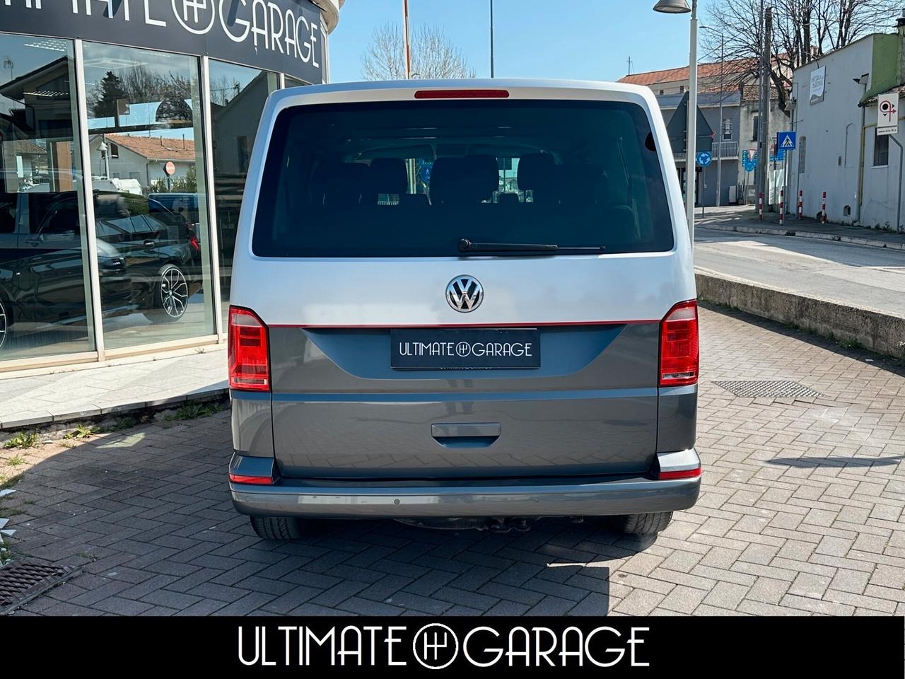 Volkswagen Caravelle T6 2.0 TDI 150cv DSG Comfortline Bicolor *9 Posti