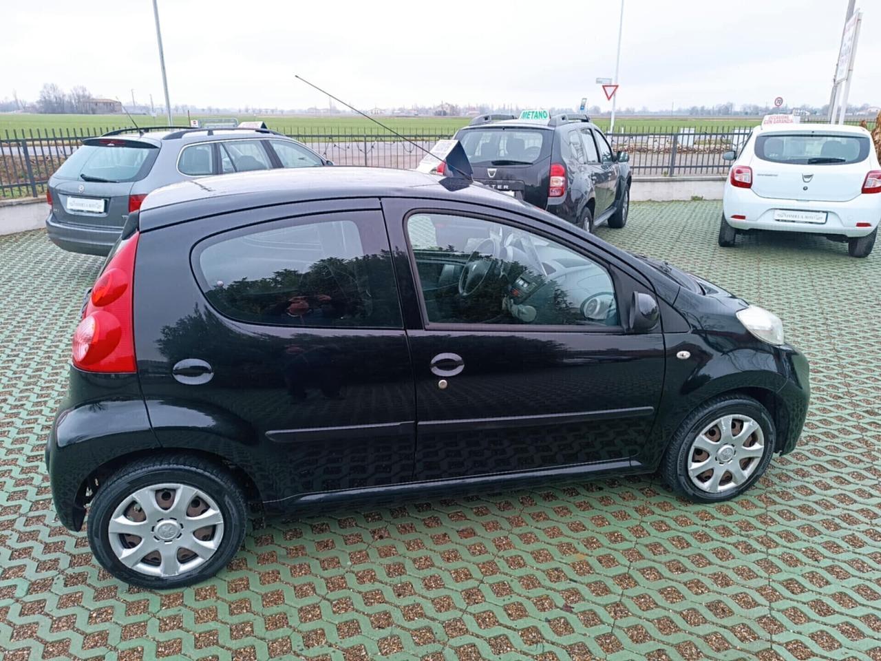 Peugeot 107 1.0 68CV 5p. Allure