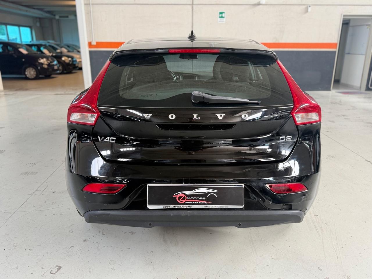 Volvo V40 D2 1.6 Powershift Kinetic NEOPATENTATI