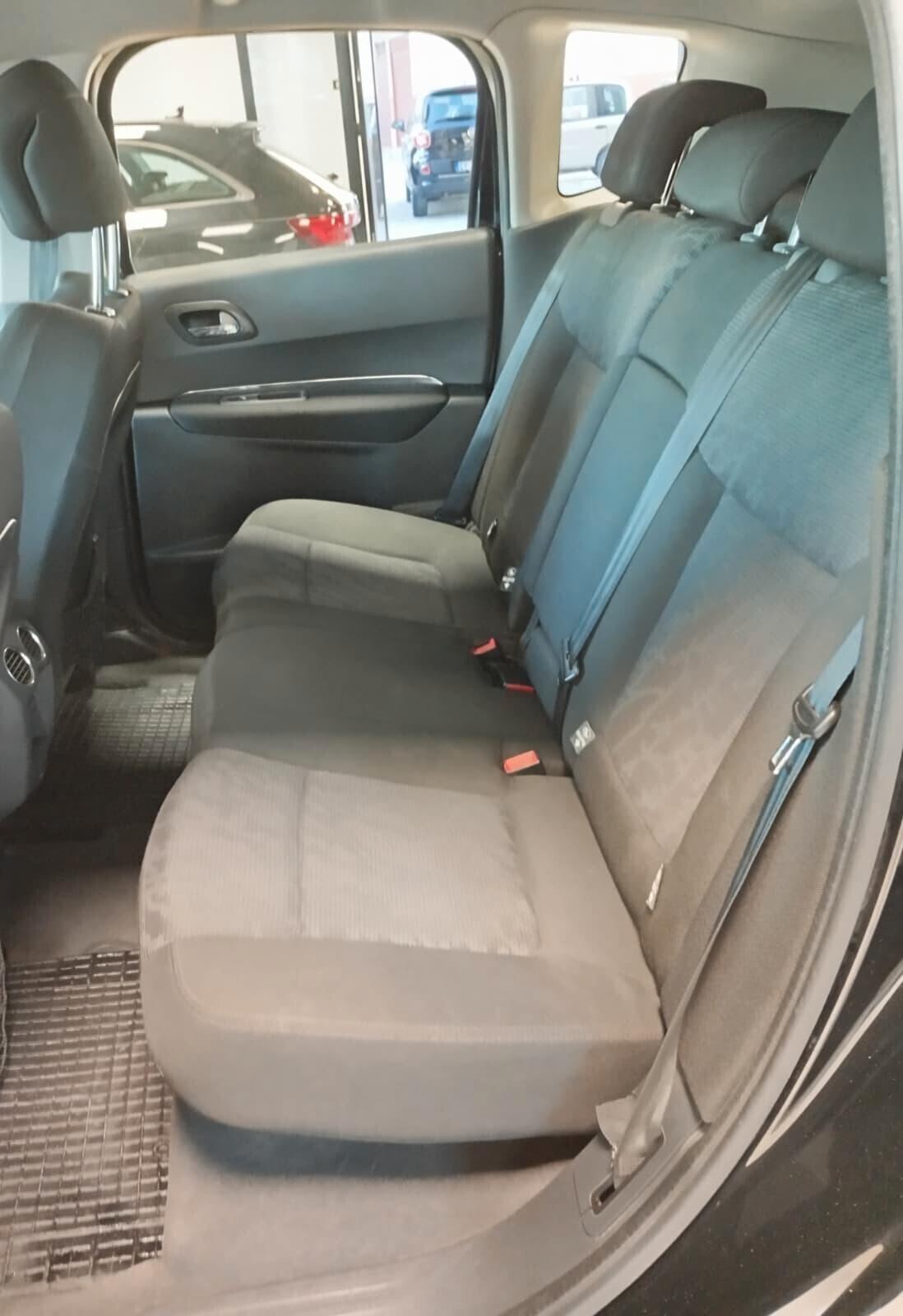 Peugeot 3008 1.6 HDi 110CV Business