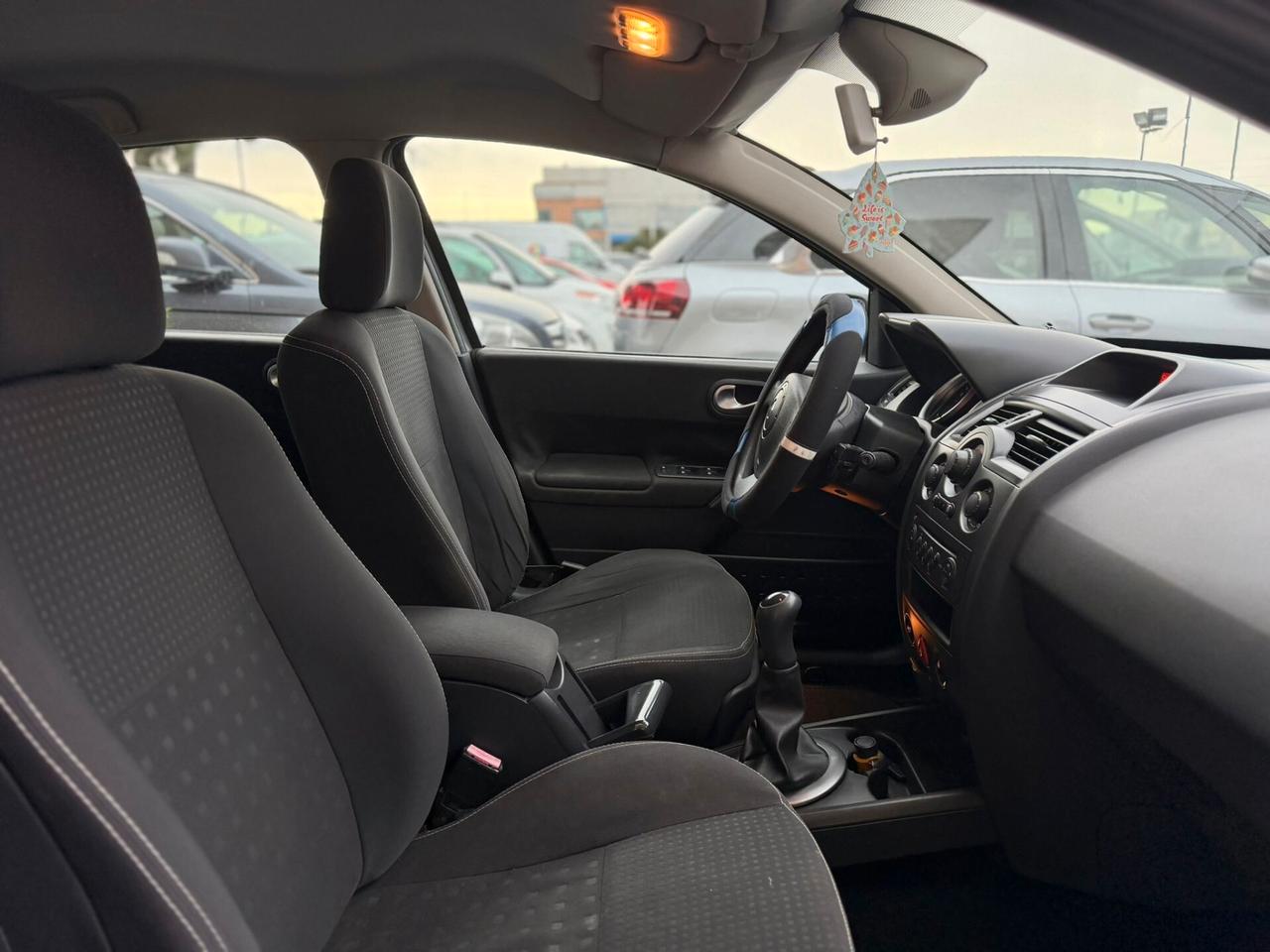 Renault Megane 1.6 16V GPL