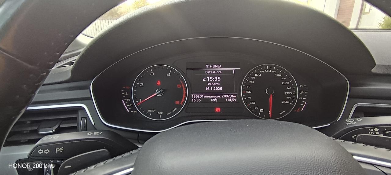 Audi A4 Avant 30 2.0 tdi Business 122cv s-tronic