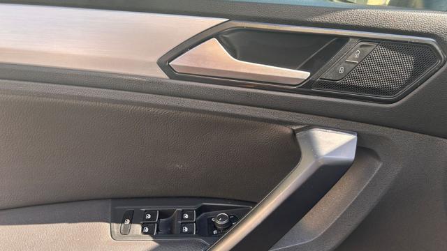 VOLKSWAGEN Tiguan 2.0 TDI SCR DSG 4MOTION Business BMT