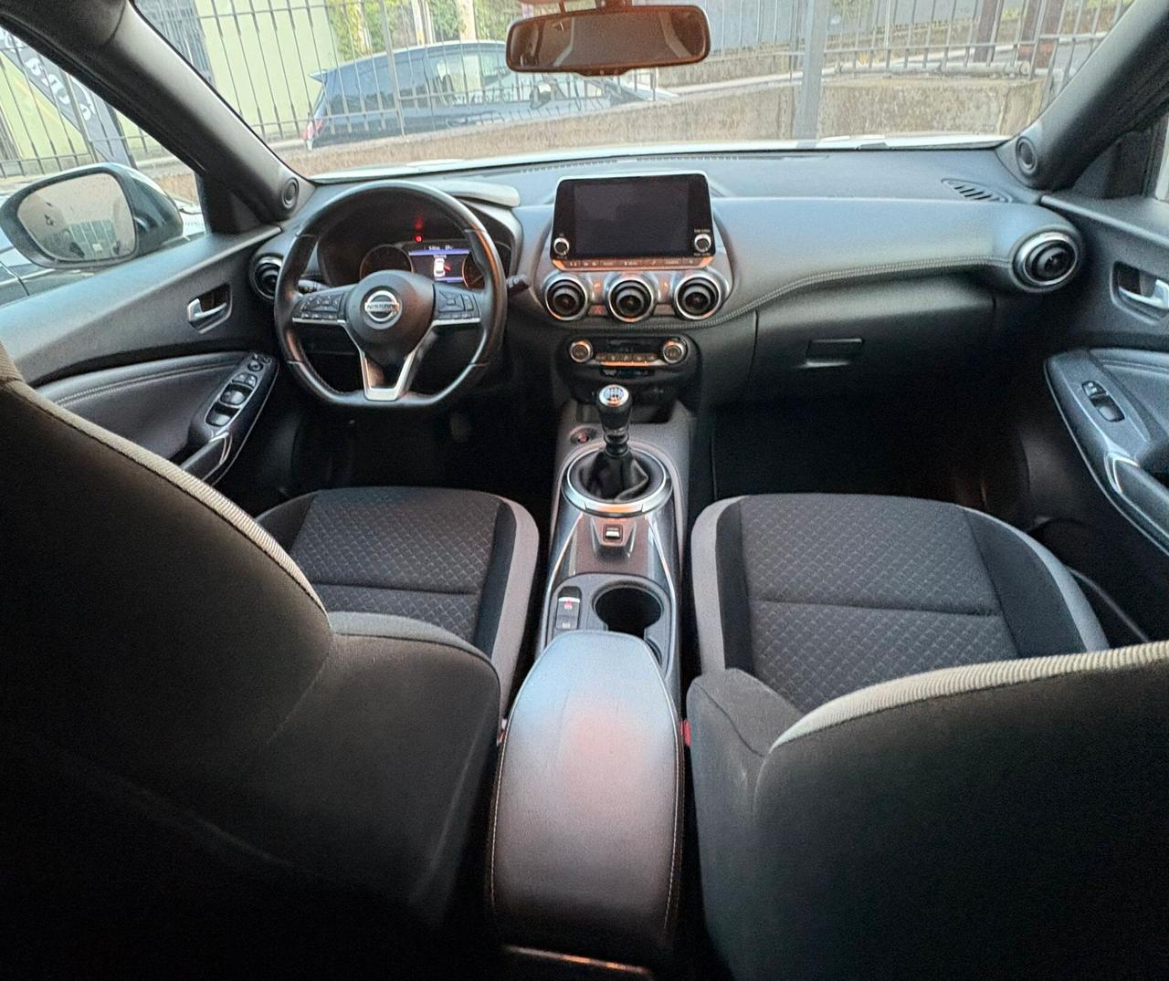Nissan Juke 1.0 DIG-T 114 CV N-Connecta