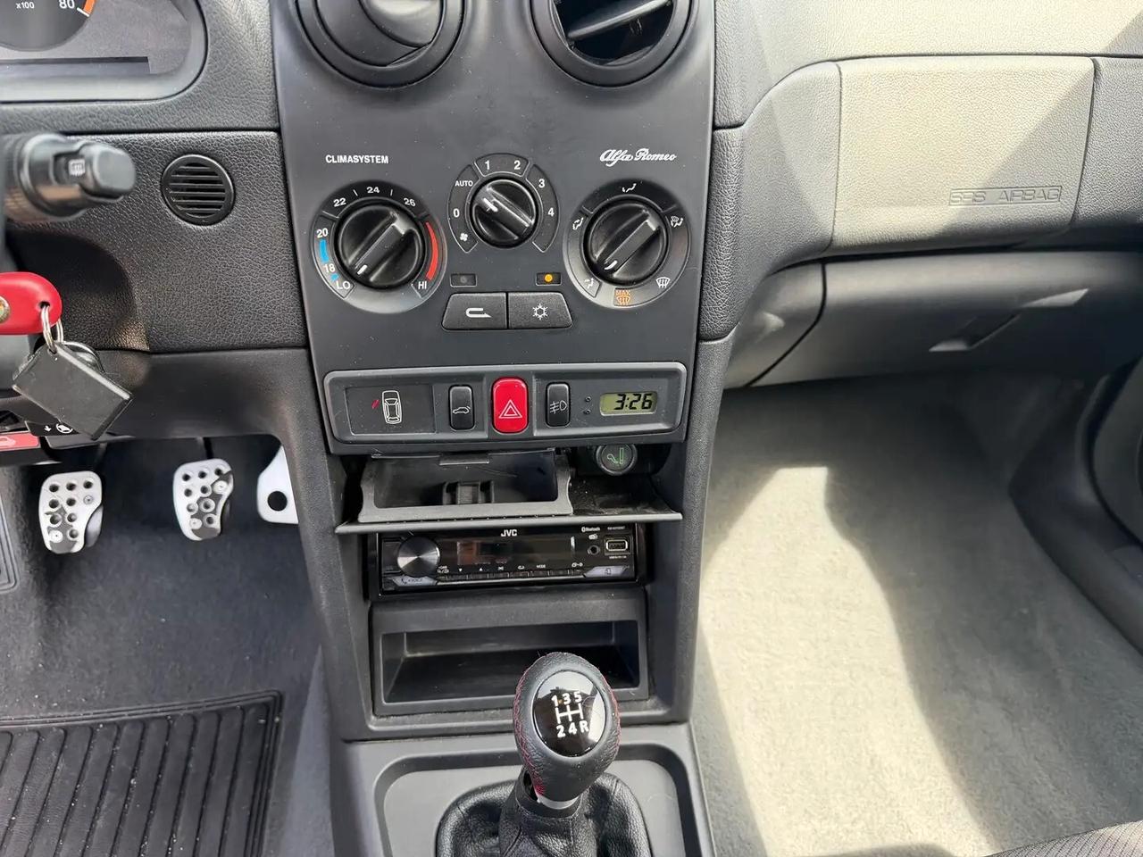 Alfa Romeo 145 2.0i 16V Twin Spark cat Quadrifoglio