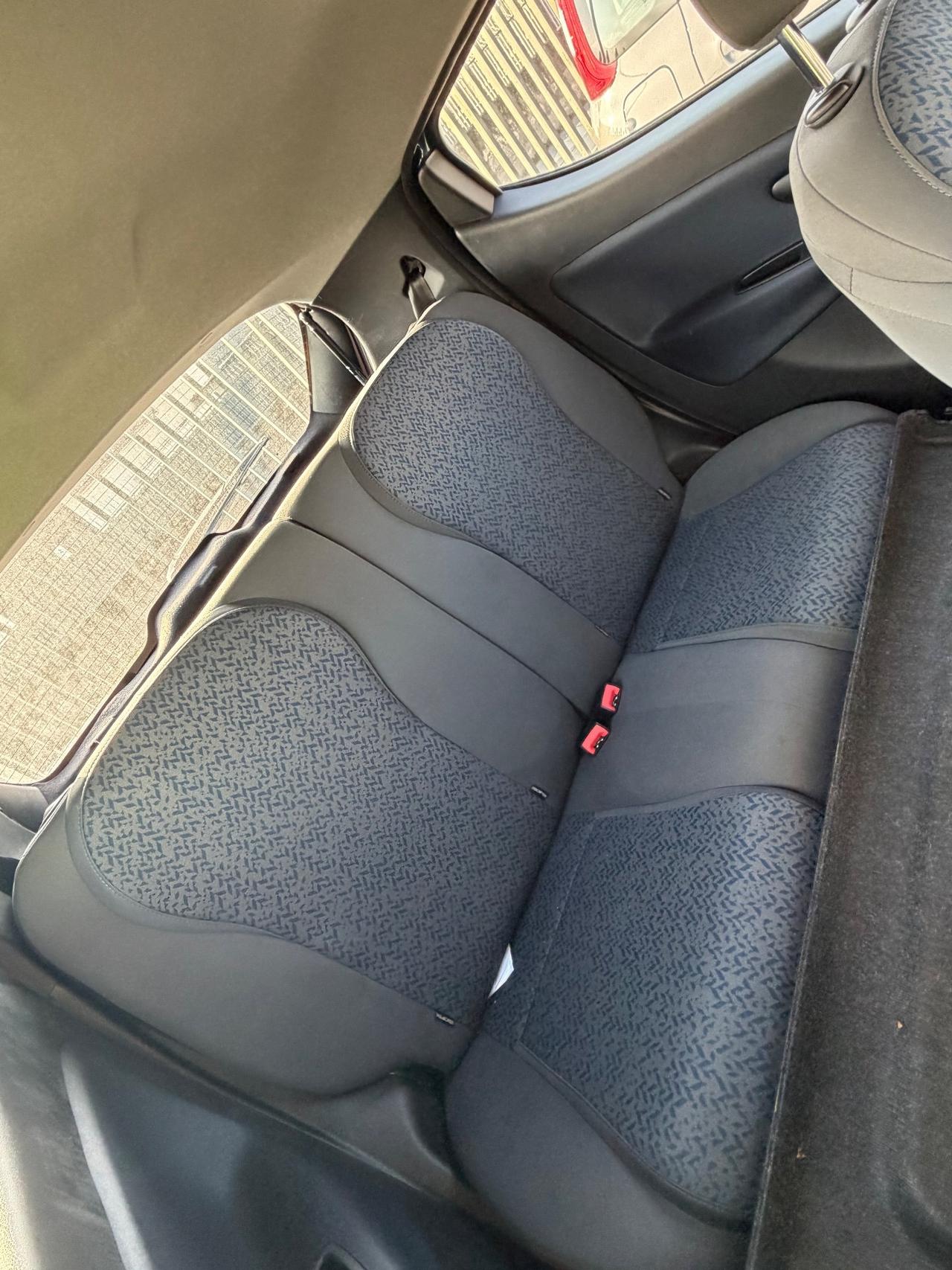 Lancia Ypsilon 1.0 70CV Hybrid Gold