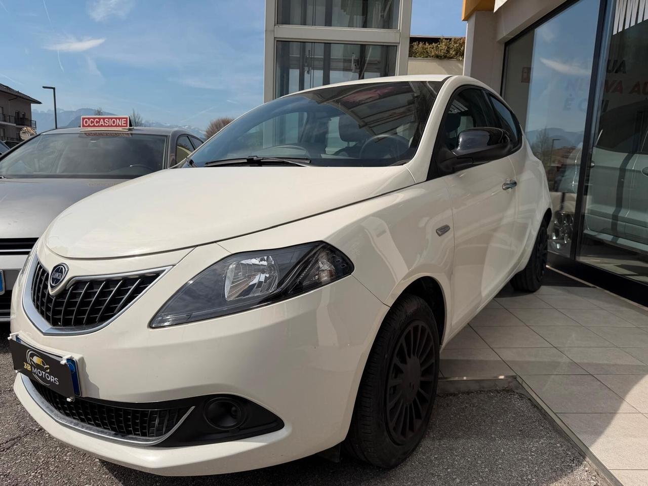 Lancia Ypsilon 1.0 FireFly 5 porte S&S Hybrid UnYca