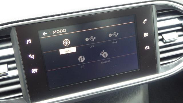 PEUGEOT 308 BlueHDi 130 S&S SW Allure